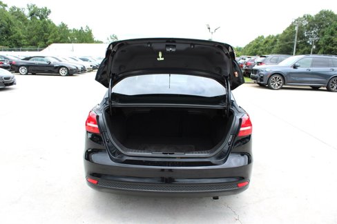 Used 2017 Ford Focus SE image 30