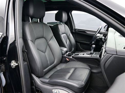 Certified 2021 Porsche Macan S image 20