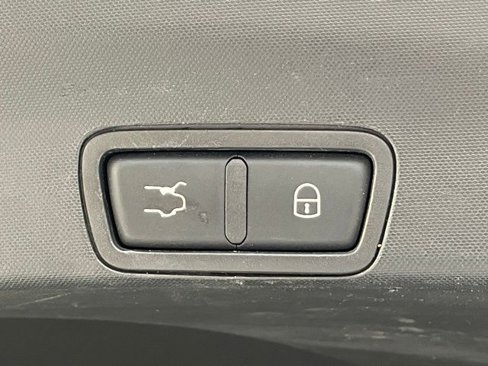 Used 2019 Alfa Romeo Stelvio image 16