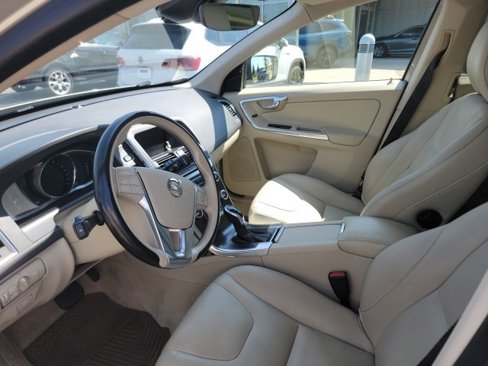 Used 2015 Volvo XC60 T5 image 7