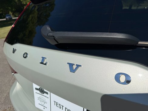 Used 2020 Volvo V60 T5 Cross Country image 37