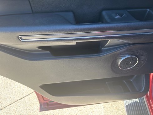 Used 2019 Ford Expedition XLT w/ Equipment Group 202A image 32