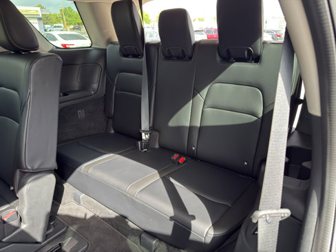 Used 2022 Nissan Pathfinder SL image 29