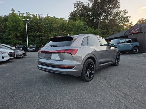 Used 2021 Audi e-tron Premium w/ Convenience Plus Package image 24