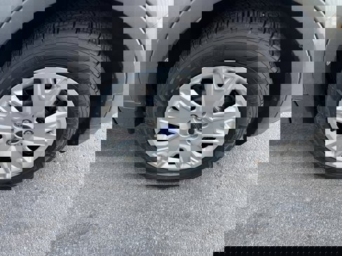 Used 2013 Ford Escape S image 31