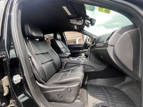 Used 2019 Jeep Grand Cherokee Limited image 10