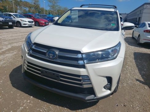 Used 2017 Toyota Highlander Limited image 4