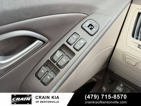 Used 2013 Hyundai Tucson GLS image 18