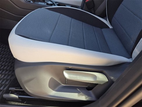 New 2025 Volkswagen Taos S image 19