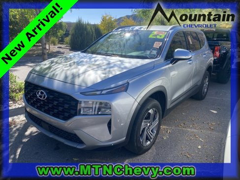 Used 2023 Hyundai Santa Fe SEL image 1