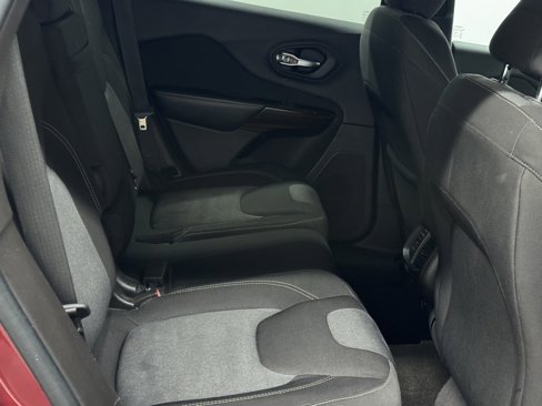 Used 2014 Jeep Cherokee Latitude image 15