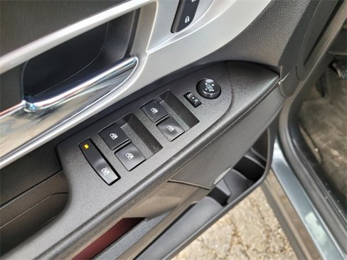 Used 2017 Chevrolet Equinox Premier w/ Enhanced Convenience Package image 19