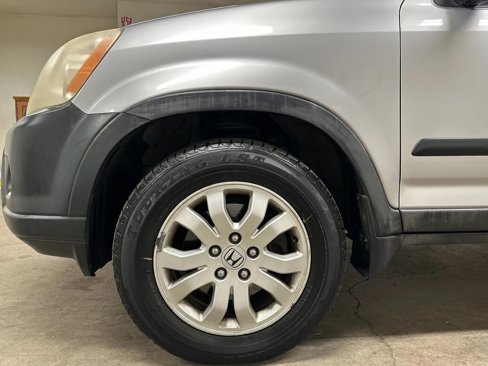 Used 2005 Honda CR-V EX image 4