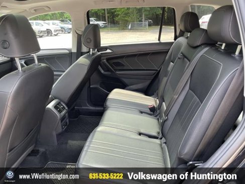 Certified 2022 Volkswagen Tiguan SE w/ Panoramic Sunroof Package image 9