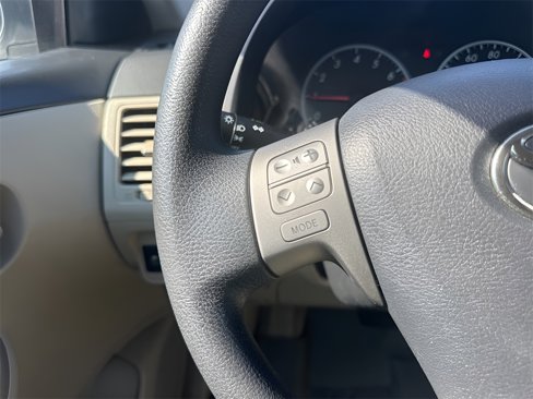 Used 2012 Toyota Corolla LE image 13