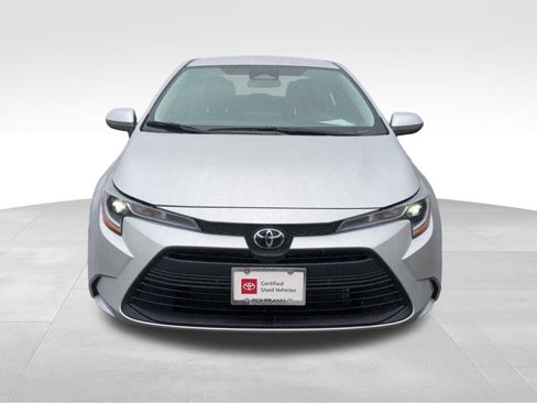 Certified 2025 Toyota Corolla LE image 2