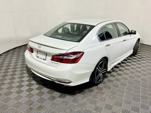 Used 2016 Honda Accord Sport image 15