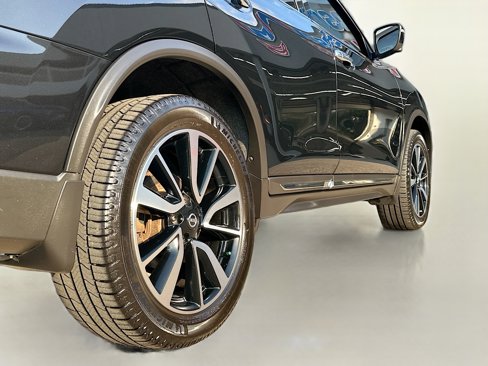 Used 2017 Nissan Rogue SL w/ SL Premium Package image 14
