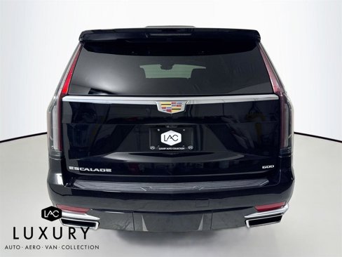 Used 2022 Cadillac Escalade Premium Luxury w/ Performance Package image 5
