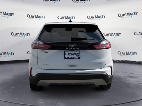 Used 2024 Ford Edge SEL image 4