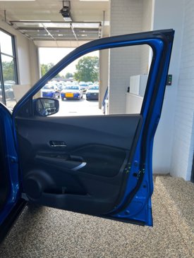 Used 2023 Nissan Kicks SV image 14
