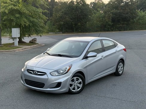 Used 2014 Hyundai Accent GLS image 1