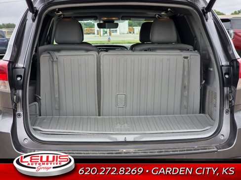 Used 2017 Toyota Highlander Limited image 30