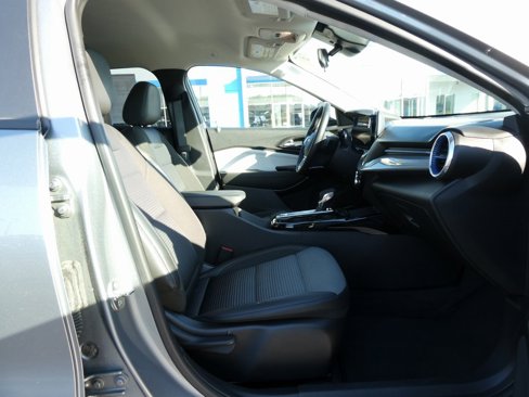 Certified 2024 Chevrolet Trax LT w/ LT Convenience Package image 12