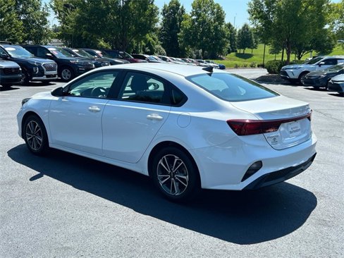 Used 2024 Kia Forte LXS w/ LXS Technology Package image 6