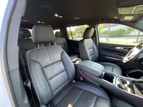 Used 2024 Chevrolet Traverse RS image 28
