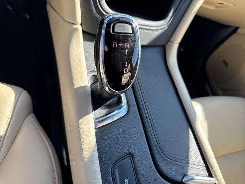 Used 2018 Cadillac XT5 Luxury w/ Driver Awareness Package image 31