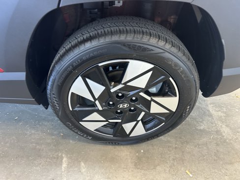 Used 2024 Hyundai Kona SEL image 15