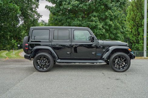 Used 2021 Jeep Wrangler Unlimited Sahara image 8