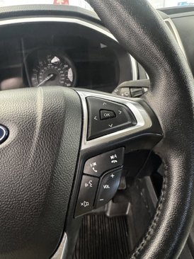 Used 2021 Ford Edge SEL image 14