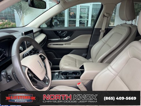 Used 2021 Lincoln Corsair FWD w/ Premium Package image 4