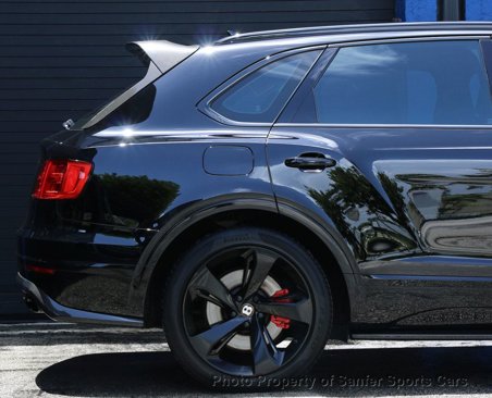 Used 2019 Bentley Bentayga image 19