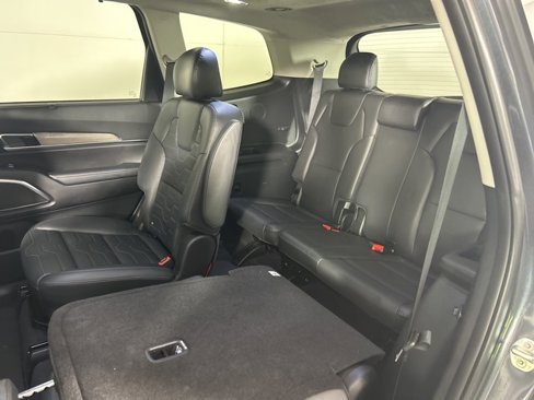 Used 2021 Kia Telluride SX w/ SX Prestige Package image 14