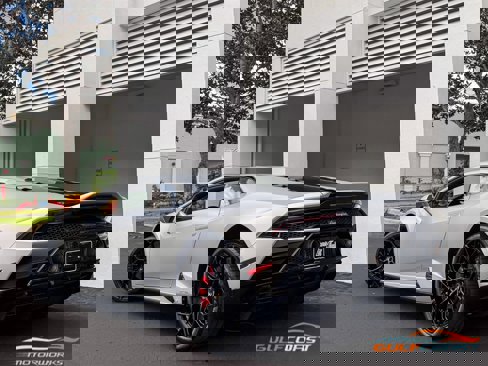 Used 2020 Lamborghini Huracan EVO image 51