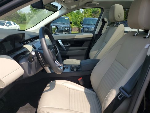 Used 2024 Land Rover Discovery Sport S image 7