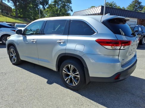 Used 2018 Toyota Highlander LE image 4