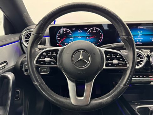 Used 2021 Mercedes-Benz CLA 250 image 25