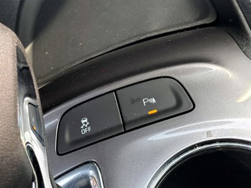 Used 2022 Chevrolet Malibu LS w/ Driver Confidence Package II image 16