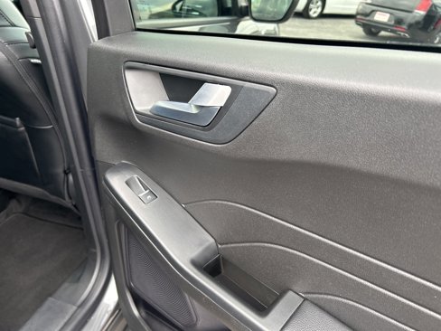 Used 2024 Ford Escape ST-Line image 36
