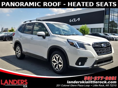 Used 2023 Subaru Forester Premium image 1