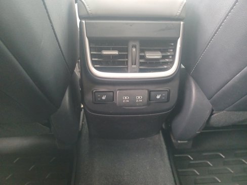 Used 2021 Subaru Outback Limited XT image 18