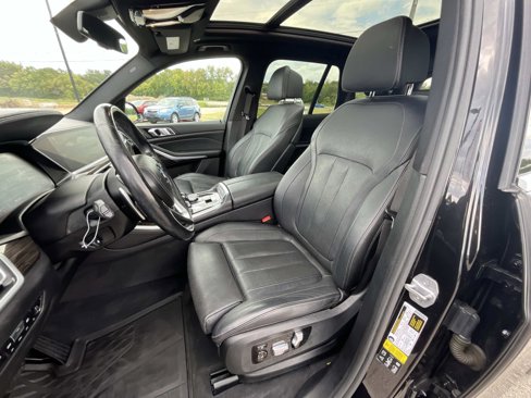 Used 2019 BMW X5 xDrive40i w/ Luxury Seating Package image 12