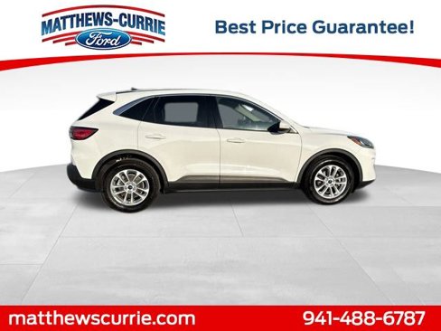 Certified 2020 Ford Escape SE image 3