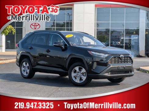 Used 2023 Toyota RAV4 XLE image 1