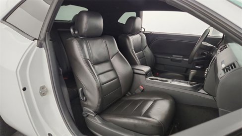 Used 2010 Dodge Challenger SE image 25