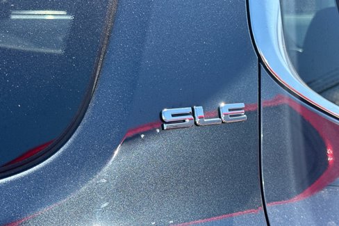 Used 2019 GMC Acadia SLE image 6